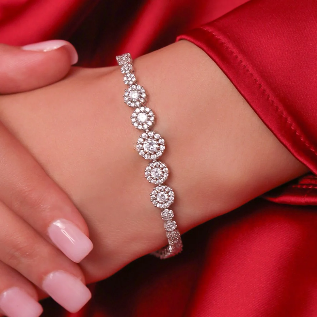 Radiant Allure: Dazzling Adjustable 925 Silver Bracelet Gift Hamper - Image 2