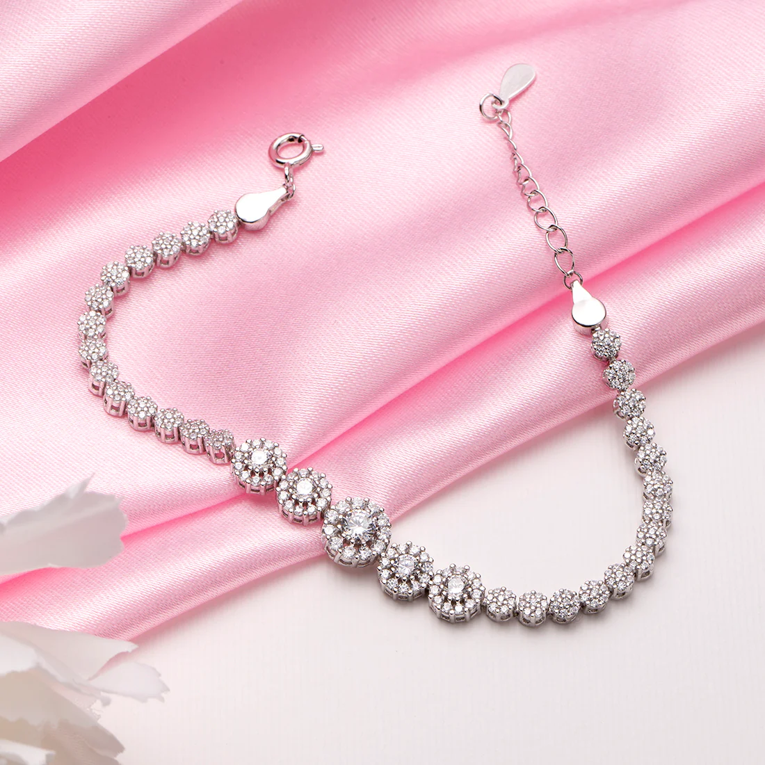 Radiant Allure: Dazzling Adjustable 925 Silver Bracelet Gift Hamper - Image 3