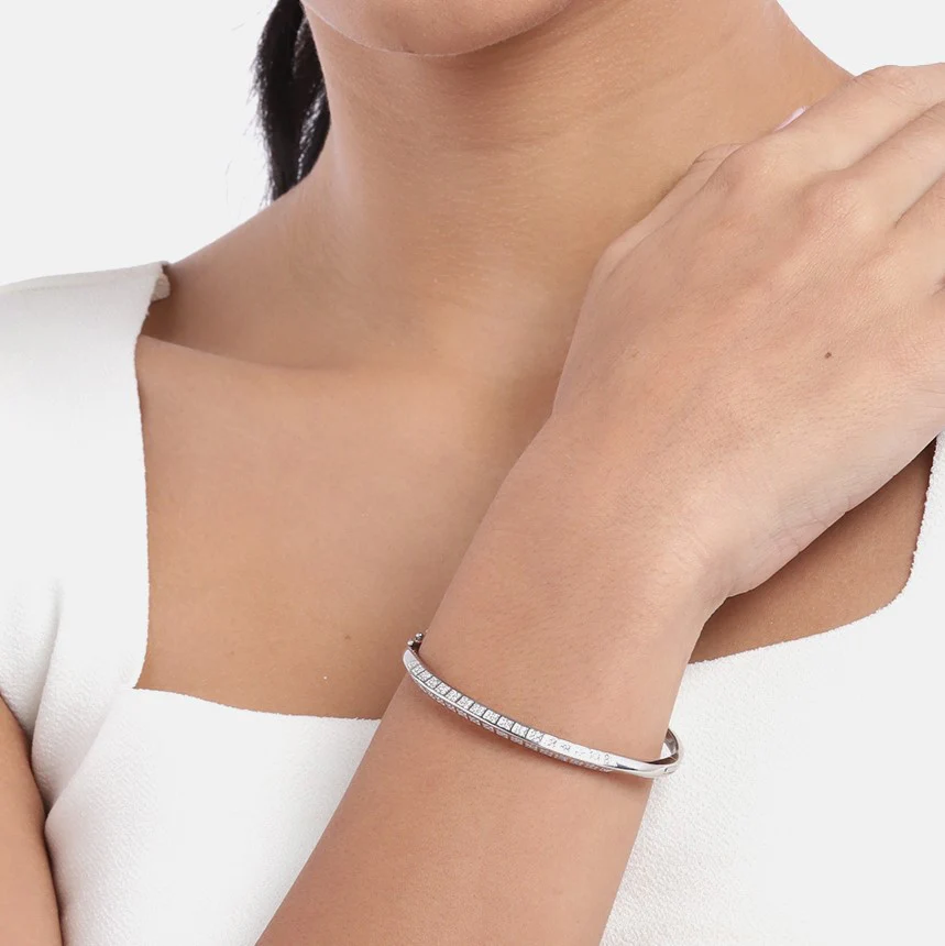 Classy 925 Sterling Silver Bracelet - Image 8