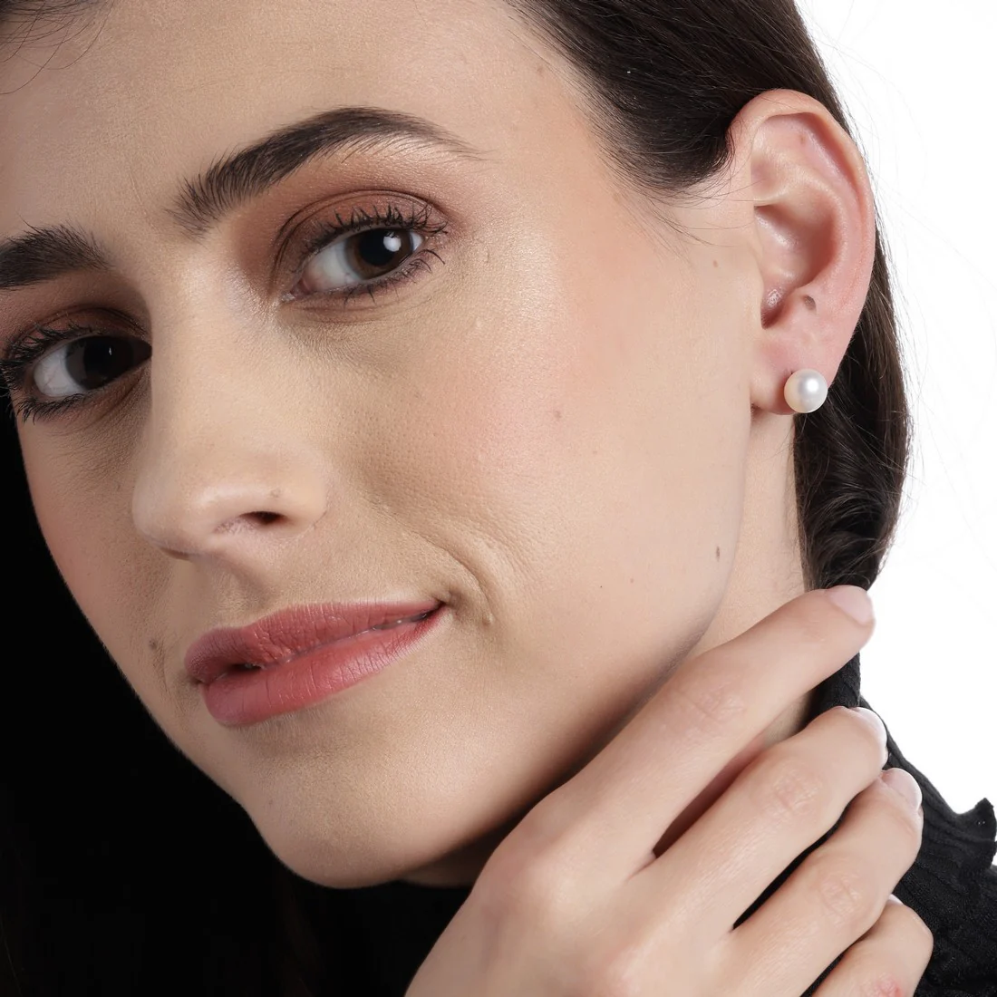 Delicate Dot Pearl 925 Silver Earrings (8mm Pearl) - Image 4