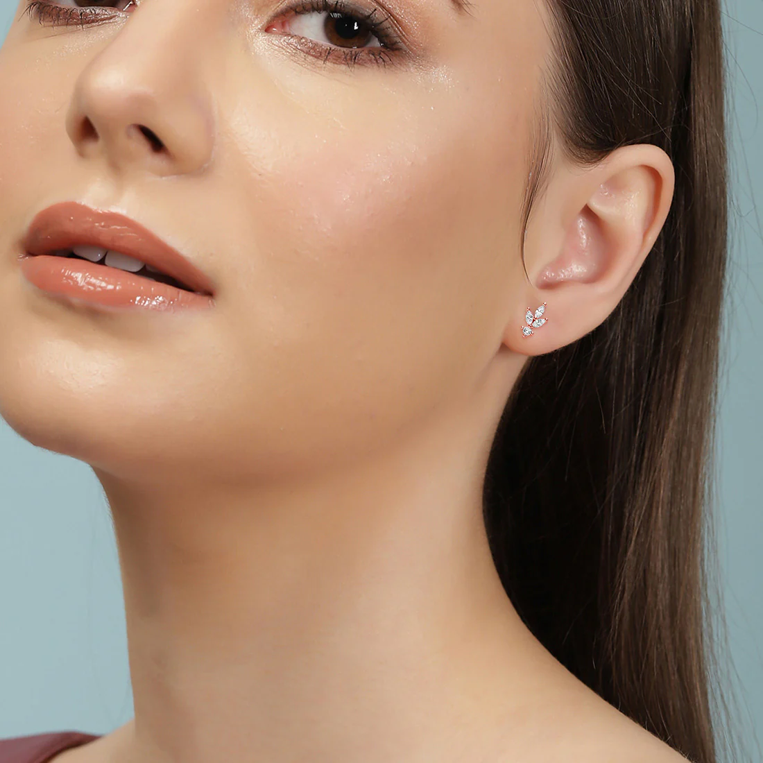 Minimal Leaf 925 Silver Earrings in Rose Gold - Image 4