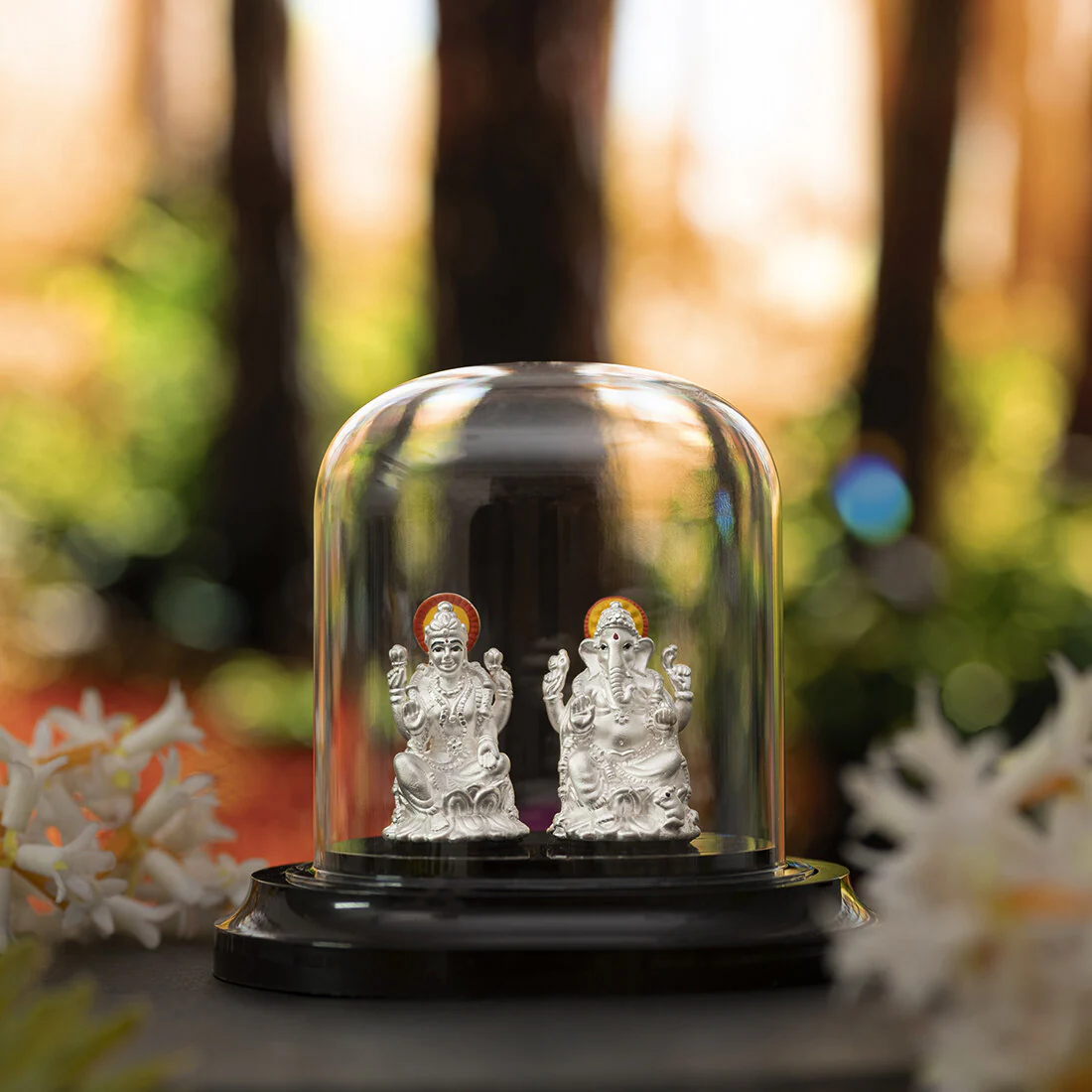 Divine Blessings 999 Silver Lakshmi & Ganesh Ji Idols - Image 3