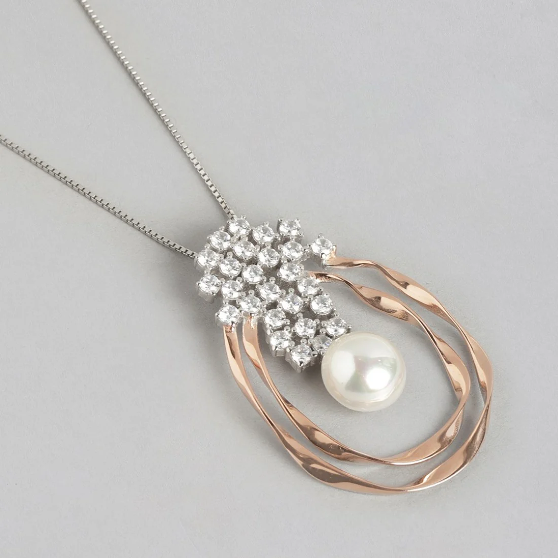 Dual Tone Pearl Abstract Radiance 925 Sterling Silver Pendant with Chain - Image 4