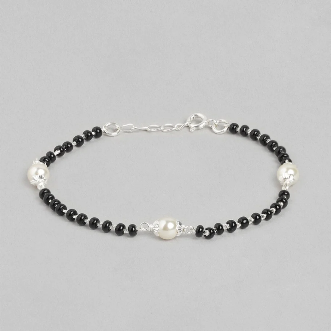 Elegant Harmony 925 Sterling Silver Bracelet with Bead and Pearl Accent - Image 4