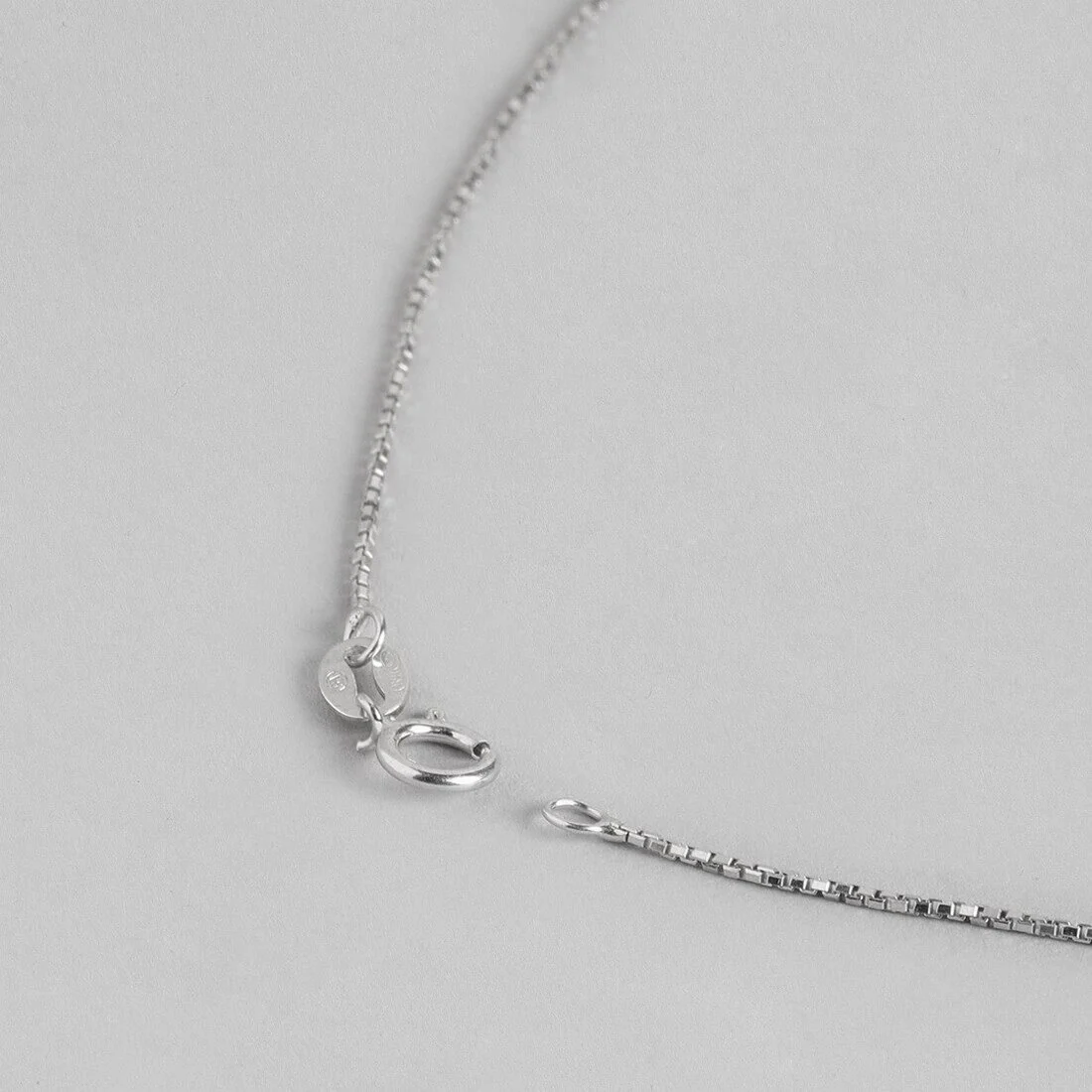 Elegant Leaf 925 Sterling Silver Rhodium Plated Pendant - Image 7