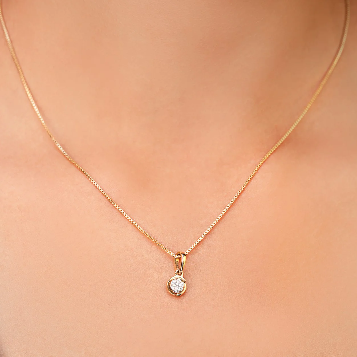 Elite Gold Pendant with Lab-Grown Diamonds without Chain - Image 2