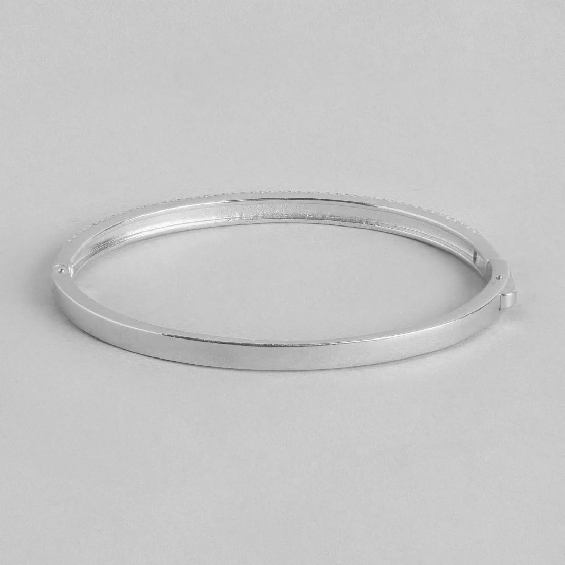 Exquisite 925 Sterling Silver Rhodium Plated Kada Bracelet - Image 4