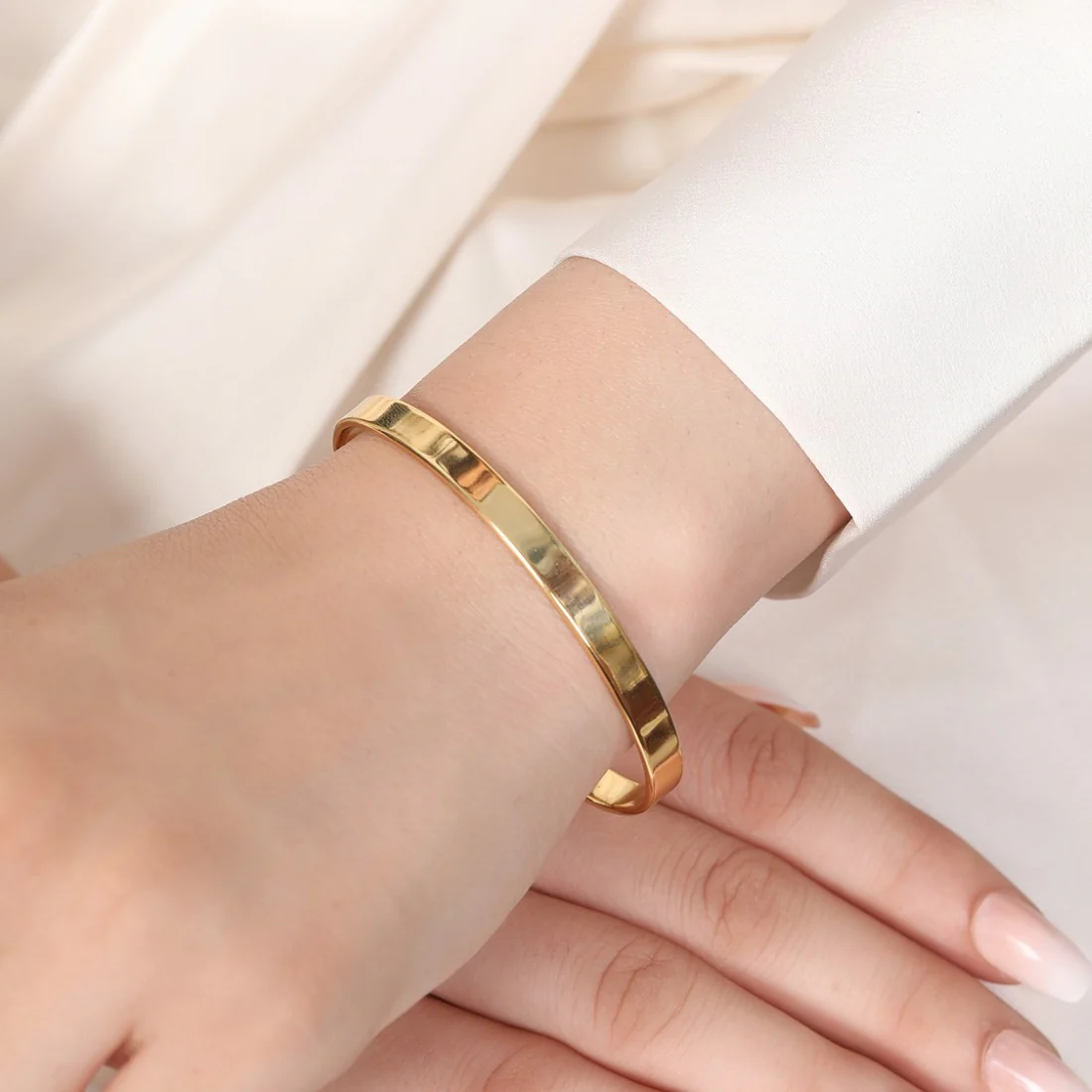 Golden Elegance 925 Sterling Silver Gold-Plated Plain Bangle Bracelet - Image 3