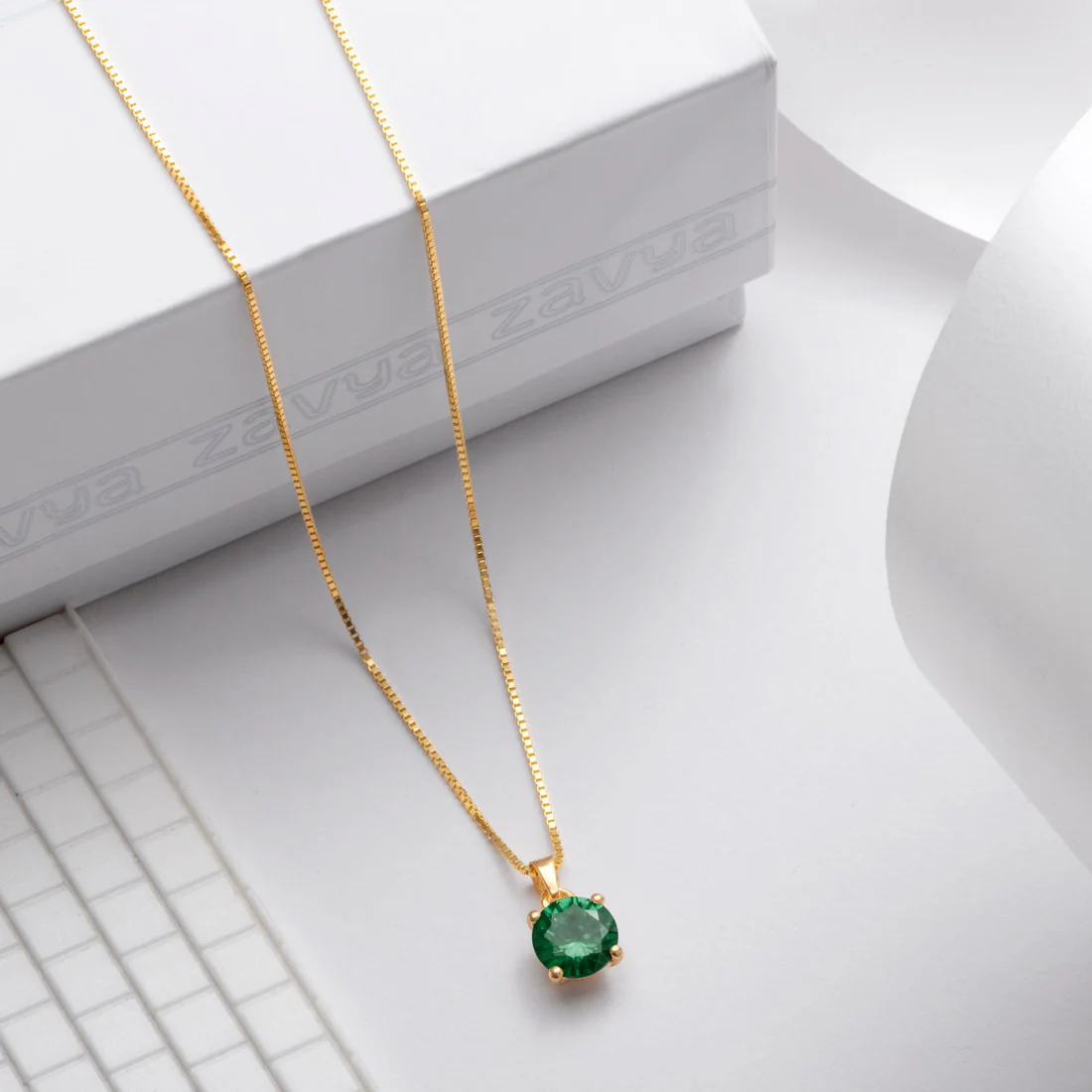 Green Solitaire Gold Plated 925 Sterling Silver Pendant with Chain