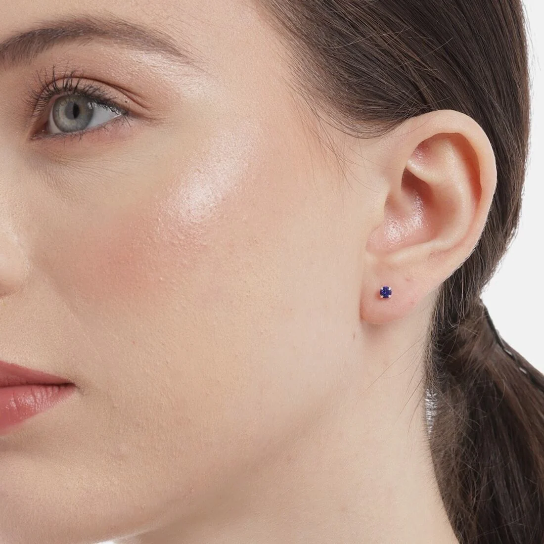Radiant Brilliance 925 Sterling Silver Stud Earrings - Image 2
