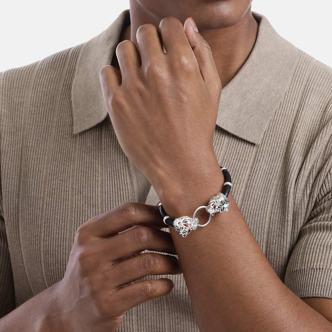 Sleek Majesty 925 Sterling Silver Rhodium Plated Tiger Bracelet For Him - Image 3