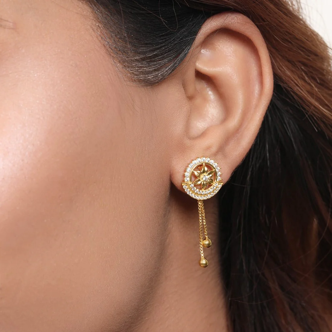 Starry Night 925 Sterling Silver Gold-Plated Circle with Star Earrings - Image 2
