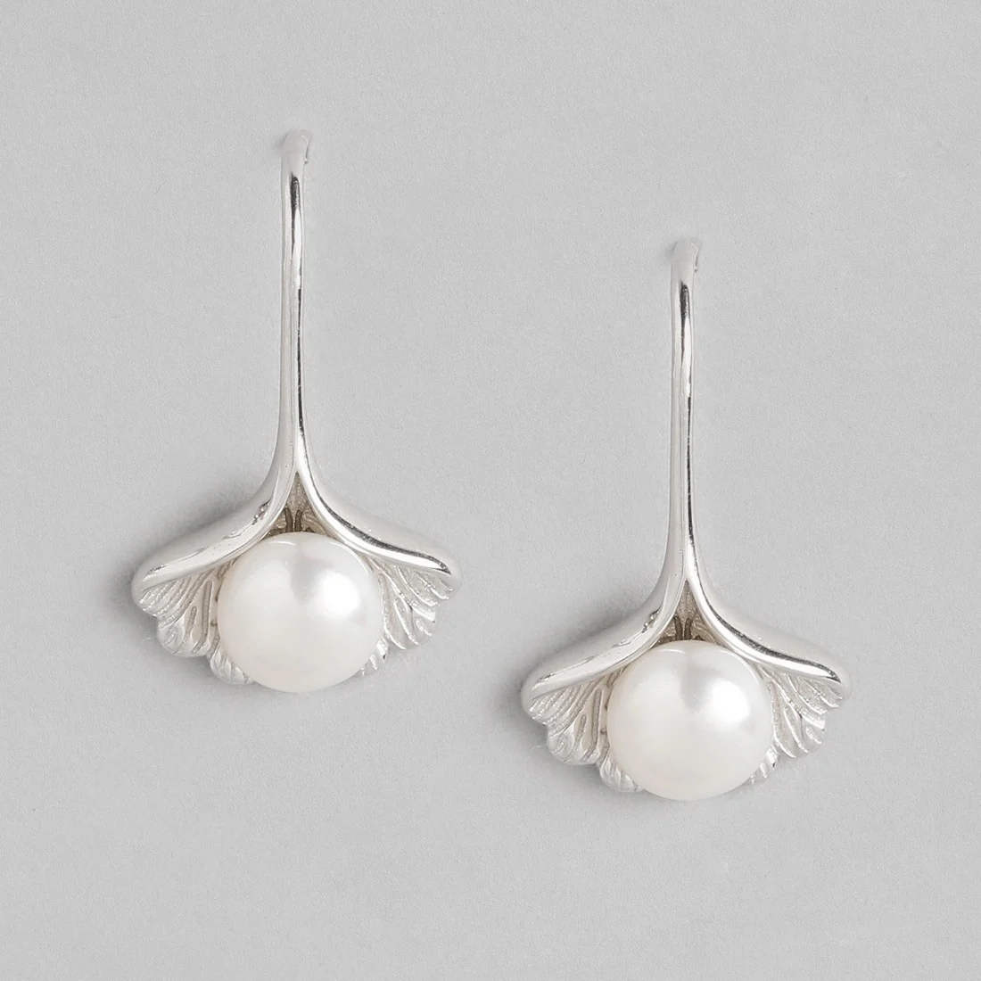 Glam Lady Shell And Pearl 925 Silver Earrings - Image 4