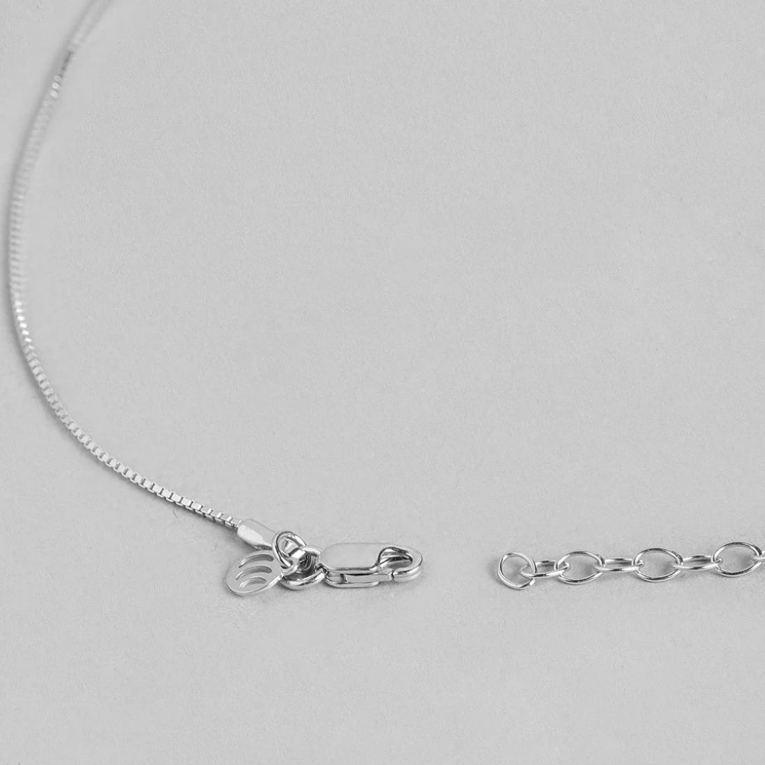 Sensational Solitaire Rhodium Plated 925 Silver Jewellery Set - Image 9